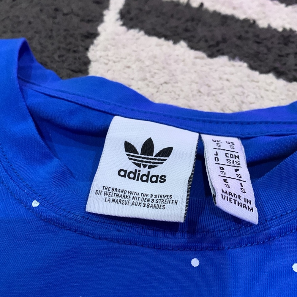 Adidas, Blue, feathers, small, T-shirt - Picture 2 of 3